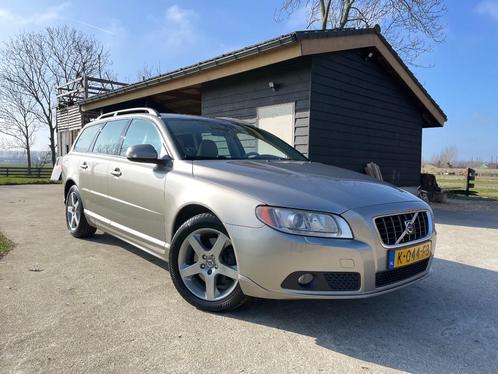 Volvo V70 2.5 T AUT 200 pk. Momentum.