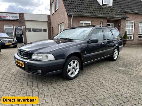 Volvo V70 2.5 T AWD XC Luxury Exclusive 7-Pers. Airco Stoelv