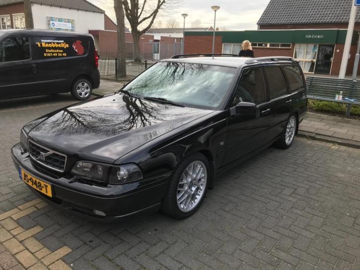 Volvo V70 2.5d 1999 Zwart izgst