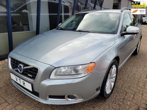 Volvo V70 2.5FT R-Design 230PK