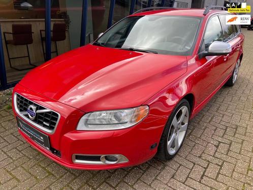 Volvo V70 2.5FT R-Design Automaat 230PK LEER  XENON  PDC 