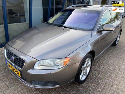 Volvo V70 2.5FT Summum LEER  NAVI  SUNROOF  XENON