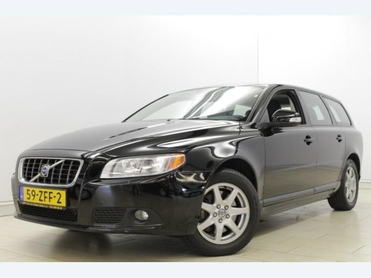 Volvo V70 2.5T 220PK AUTOMAAT AIRCO CRUISE LEDER LMV16 PDC