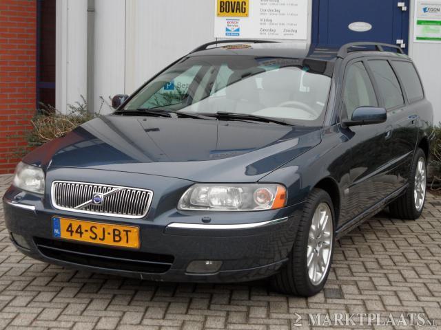 Volvo V70 2.5T AWD Summum