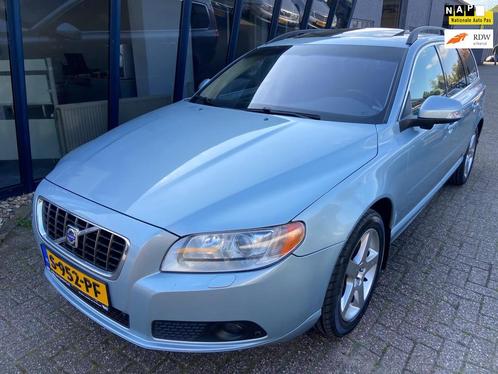 Volvo V70 2.5T Summum Automaat H.LEER  SUNROOF  XENON  TR