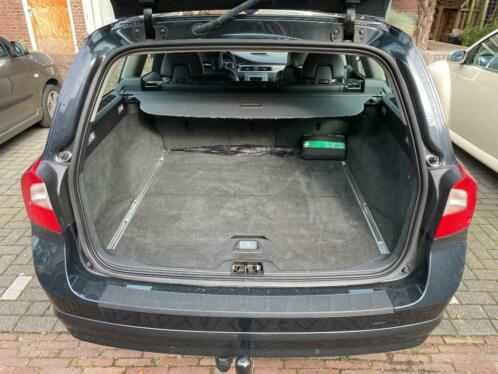 Volvo V70 T4 Momentum AutXenonNaviClimaLeren bekleding