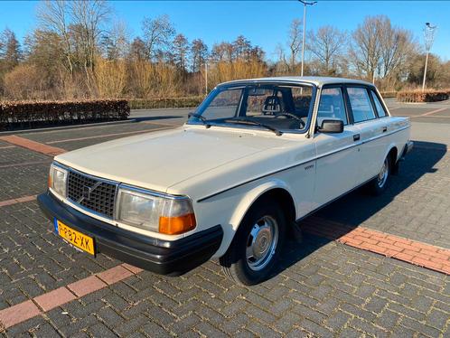 Volvo Volvo 244 1982 Wit   Nieuwe lpg 116488