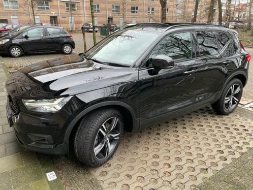 Volvo Xc40 D4 R-design AWD Geartronic 2018 Zwart