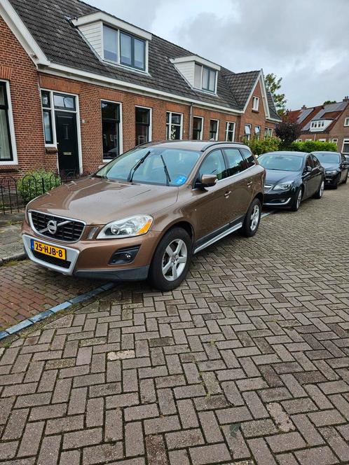 Volvo XC60 2.4 D5 AWD Geartronic 2008 Bruin