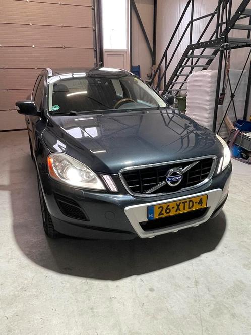 Volvo XC60 D5 Aut6 2012 Grijs AWD