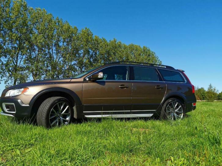 Volvo XC70 2.0 D4 FWD Limited Edition, NW APK