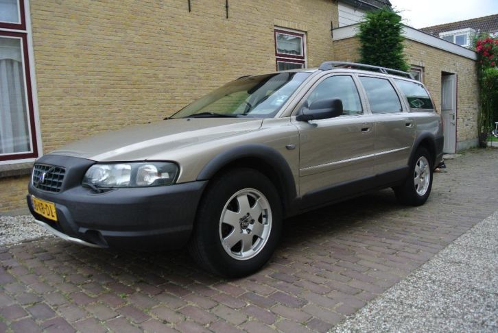 Volvo XC70 2.4 D5 AWD Geartronic 2003 Beige