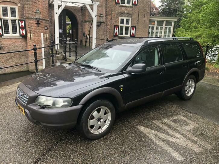 Volvo XC70 2.5 T AWD Geartronic 2002 Zwart