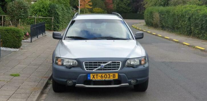 Volvo XC70 2.5 T AWD Geartronic 2003 Grijs Youngtimer
