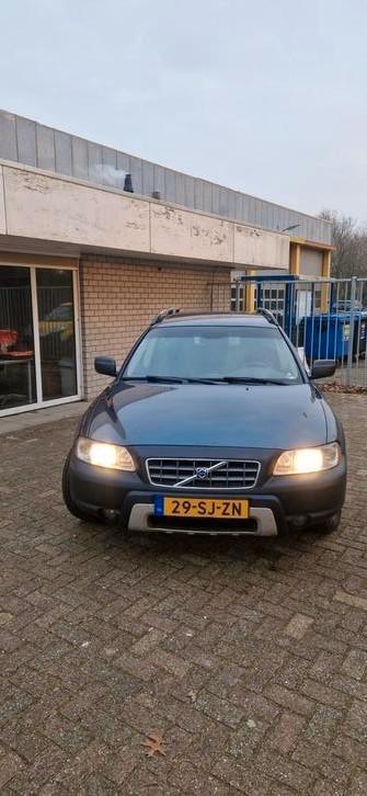 Volvo XC70 2.5 T AWD Geartronic 2006 Blauw youngtimer