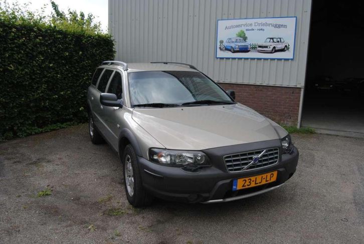 Volvo XC70 2.5 T Gtr.Comfort L. CROSS COUNTRY  NAP