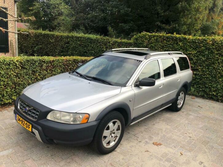 Volvo XC70 2.5 T Leer, panorama, cruise, stoelverw, airco