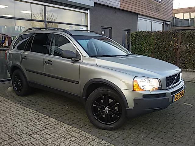 Volvo XC90 2.4 D5, 7 persoons AWD 205 PK Alcantara