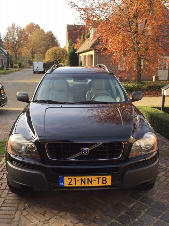 Volvo XC90 2.4 D5 Geartronic 2004 Zwart, 7 zits