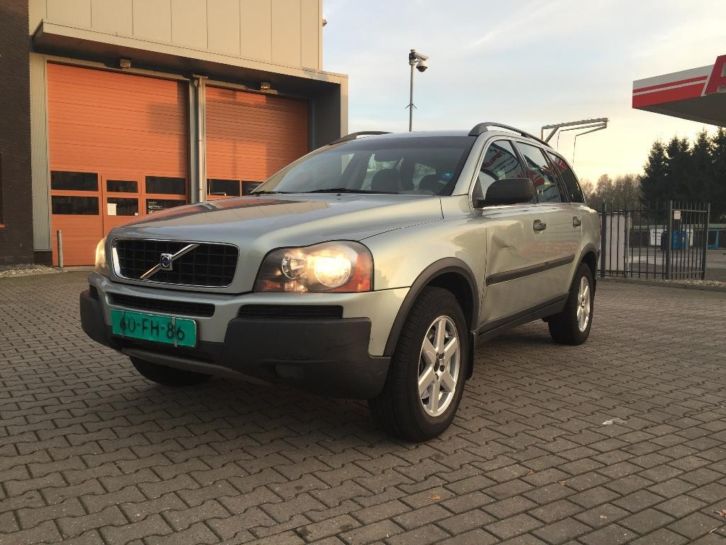 Volvo XC90 2.4 D5 Geartronic 7-persoons. 120 Kw.PDC