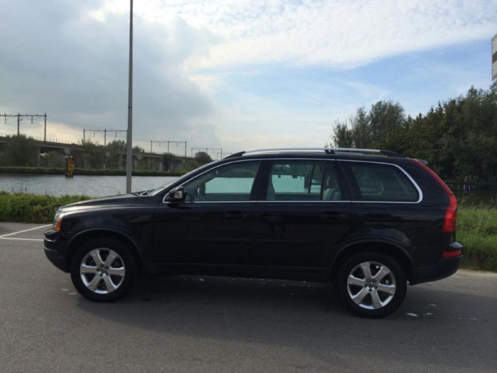 Volvo XC90 2.5 T Geartronic 2010 Zwart - Limited Edition