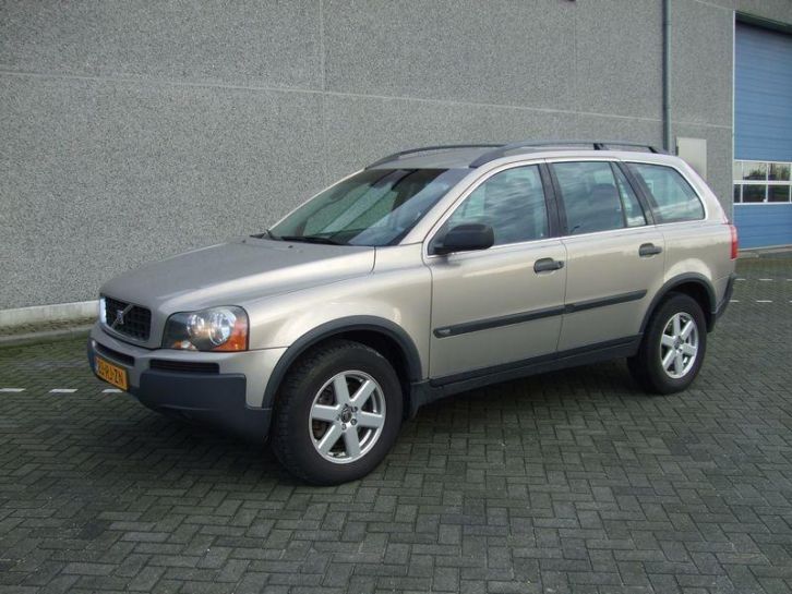 Volvo XC90 AWD 2.4 D5 Geartronic 2005 7 zits