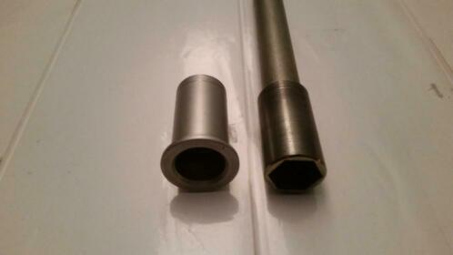 Vooras inclusief moer gsx-r 600 750 1000