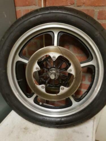 Voorwiel Honda Shadow VT 1100 uit bouwjaar 1986