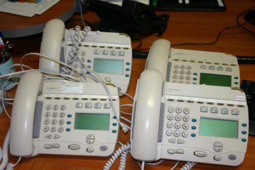 Vox Alliance 30 centrale met 4 systeemtoestellen