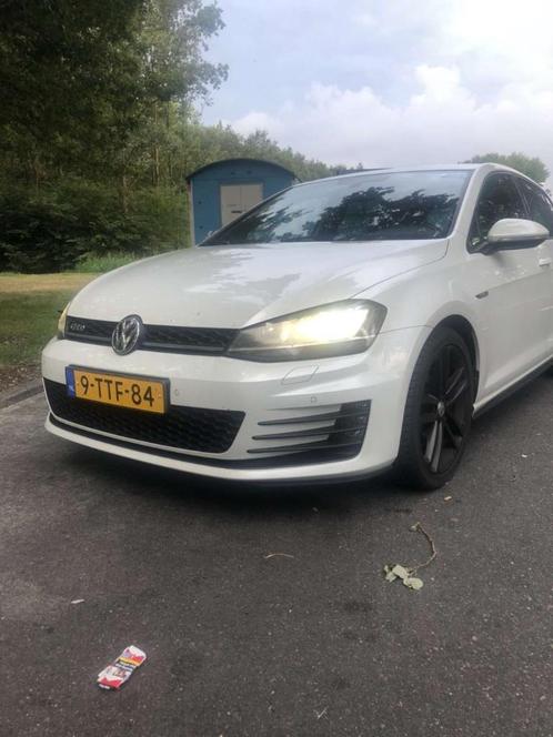 VW Golf7 GTD 2.0 Parelmoer Wit. TDI 135KW 5D  BJ2014