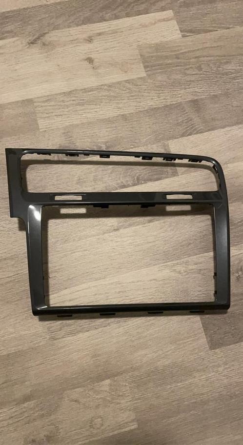 VW MK7 NAVIGATIE OMLIJSTINGFRAME 8 inch