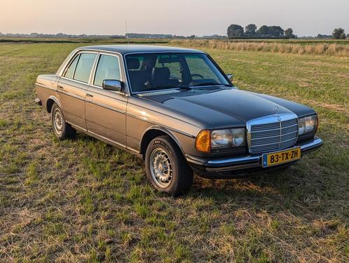 W123 300D sedan turbodiesel automaat 1982