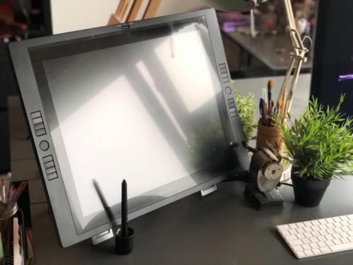 Wacom 21ux dtk2100k tekenscherm