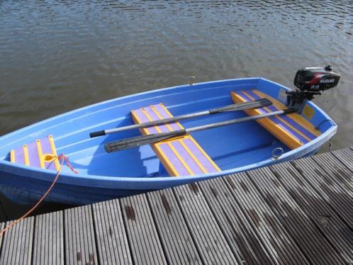 Walker Bay bootje met Suzuki 2,2 PK motor