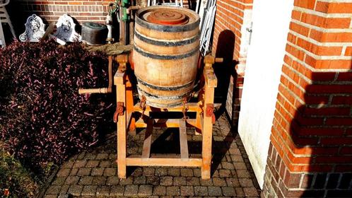 Wasmachine anno 1900 van Eikenhout nog in zeer goeden staat.