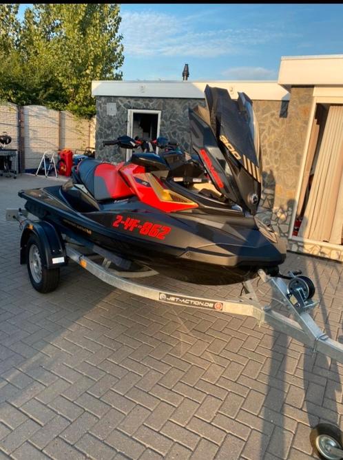Waterscooter jetski 300 pk