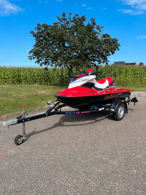 Waterscooter Sea-Doo type RXP 215 met nog maar 72 uur