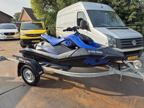 waterscooter   spark trixx  jet ski