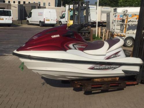  Waterscooter Yamaha Waverunner 800 XLT 3 pers incl trailer