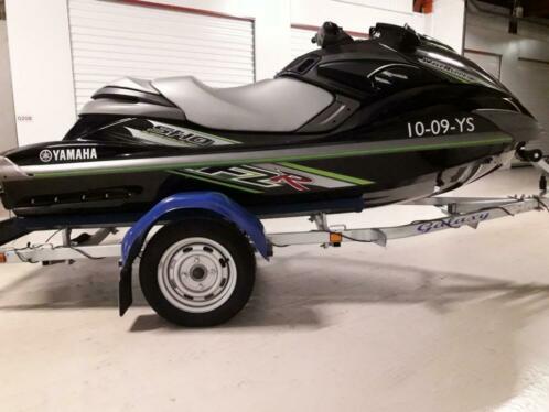 Waterscooter yamaha waverunner fzr 2011 slechts 34 uur  