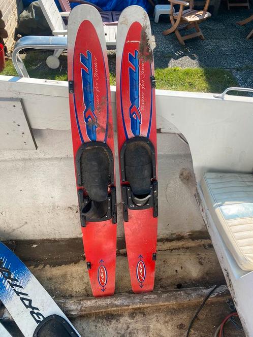 Waterski spullen met kajuitboot en trailer te koop inter 500