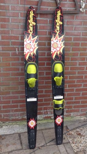 Waterski039s ook als monoski te gebruiken