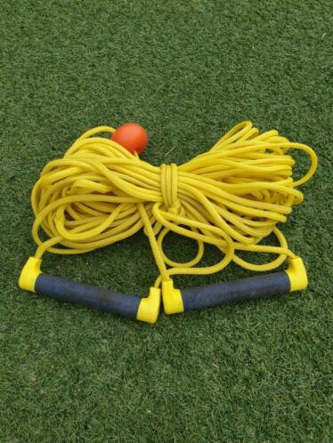 Waterskilijn met 2 handvaten.