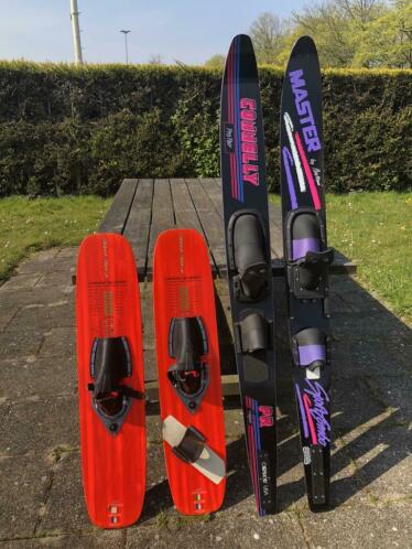 Waterskis en figuur skis