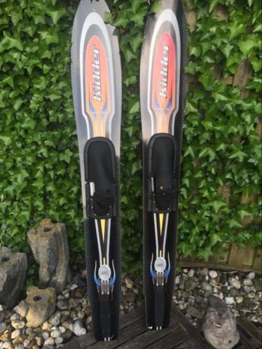 Waterskis en skilijn