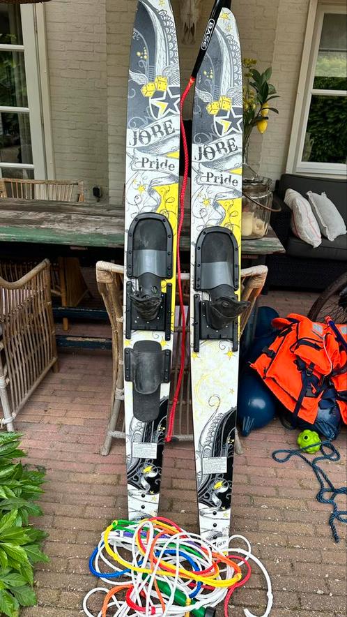 Waterskis te koop met waterskitouw