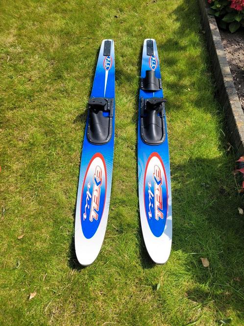 Waterskix27smono ski