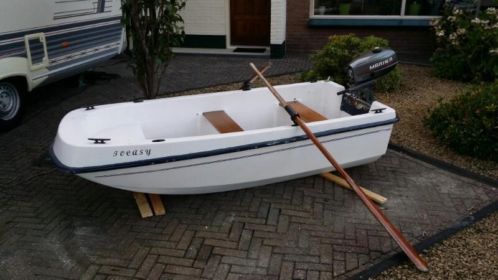 Wato model 260120 met 3.3 pk Mariner