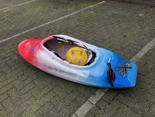Wavesport ProjectX56 playboat