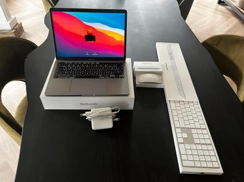Wegens overcompleet MacBook Pro 2020  muis en toetsenbord